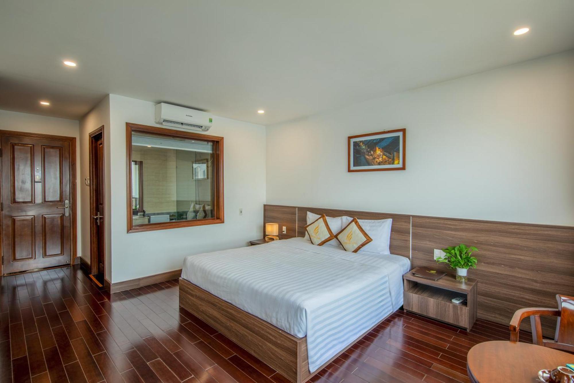 Hoang Linh Riverside Hotel Danang Экстерьер фото