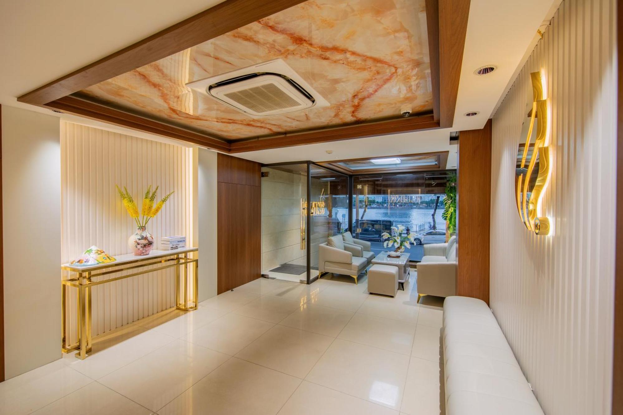Hoang Linh Riverside Hotel Danang Экстерьер фото