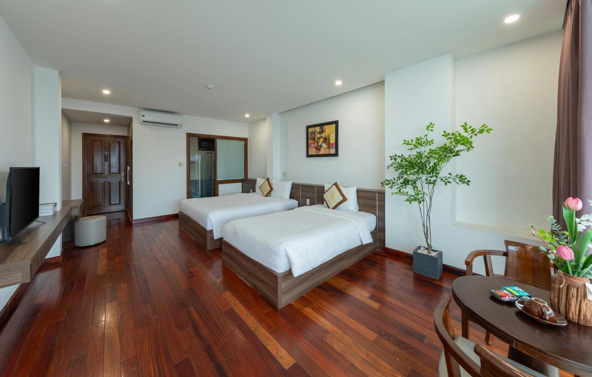 Hoang Linh Riverside Hotel Danang Экстерьер фото